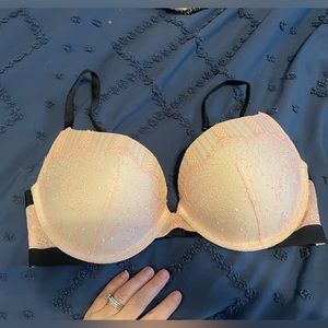 Victorias secret very sexy push up bra